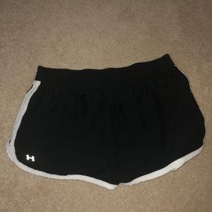 CLOSET CLEANOUT! UNDER ARMOUR ATHLETIC SHORTS